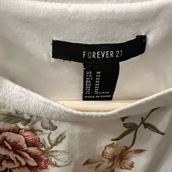 Floral blouse top - Picture 2 of 3